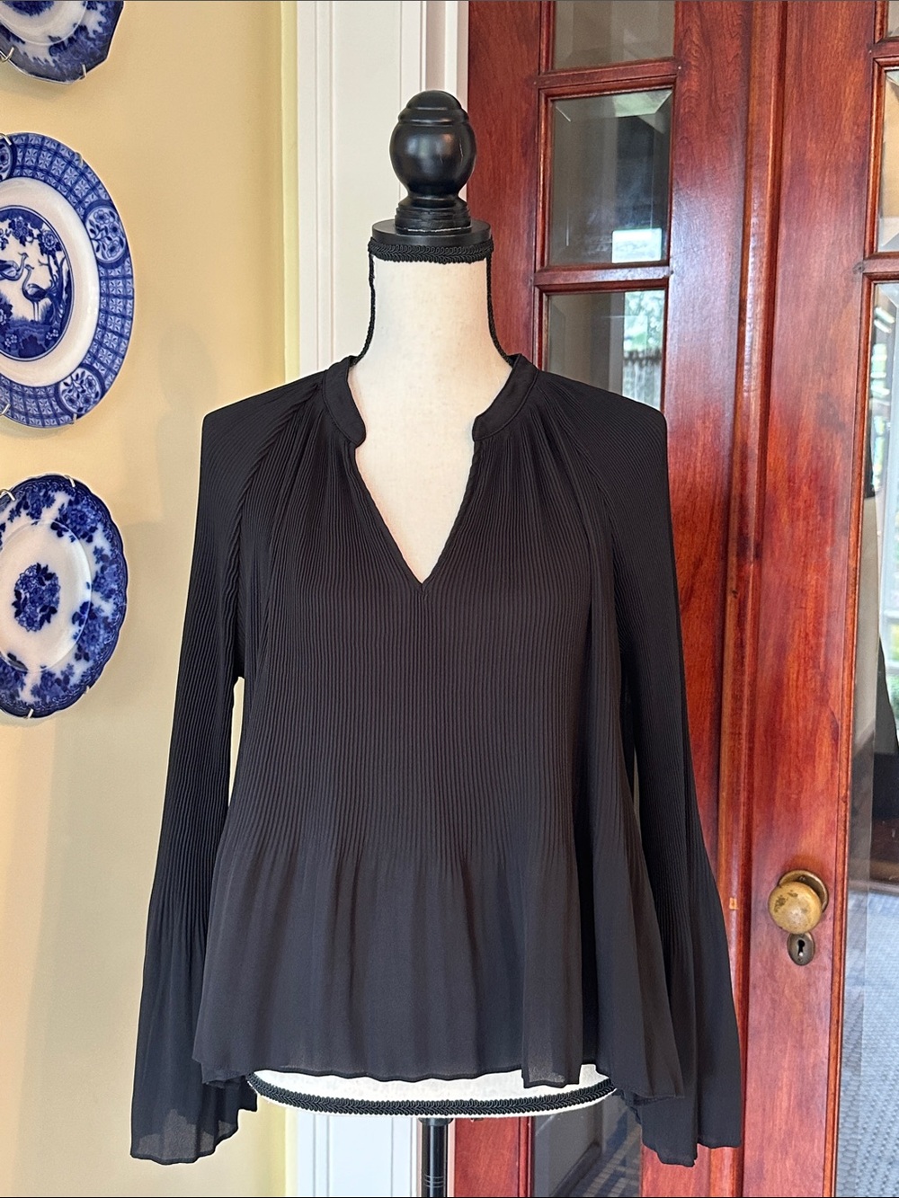 Current Air | Black Plisse Pleated Bell Sleeve Flowy Blouse Top, Size MP